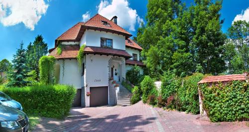 Rabka Bed & Breakfast | VILLA CASSIA przy Parku Zdrojowym