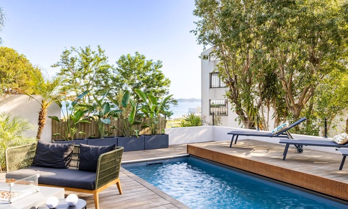 La Ciotat Ski Chalet | Villa Feliz, sea view, pool, jacuzzi