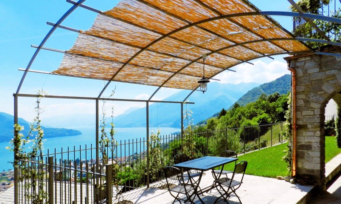 Vercana Villa | Villa for relaxing holidays with magnificent views of Lake Como