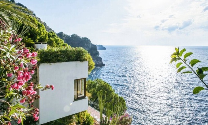 Conca dei Marini Villa | Villa Frida, With Private SeaPlatform close to Amalfi and private parking.
