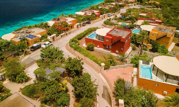 Kralendijk Villa | Villa Gemini in El Pueblo Villas