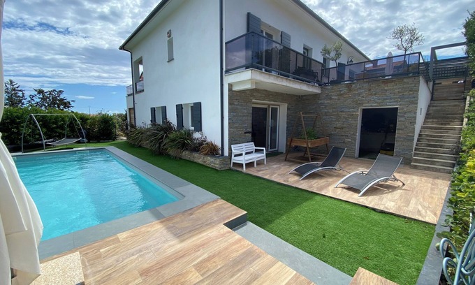 Bastia House | Villa Heated Pool & Slide - Beach 5 min & Center 10 min !