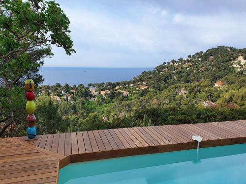 Hyeres Villa | Villa in Hyères near Beach & Pool