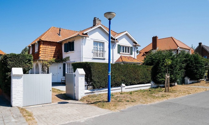 Koksijde-Bad Villa | Villa in Koksijde near Zeedijk