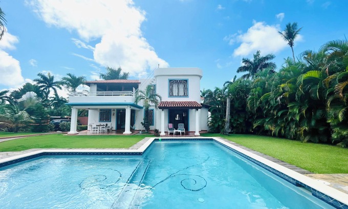 Las Galeras Villa | Villa Jeff & Jyps, 2 bedrooms, swimming-pool, 2 min from the beach