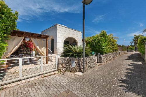 Otranto House | Villa Ko by BarbarHouse