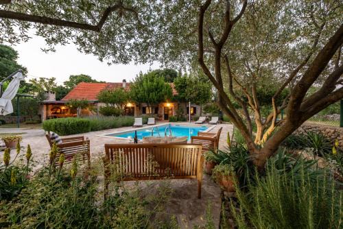 Oklaj Villa | Villa Krasa ZadarVillas