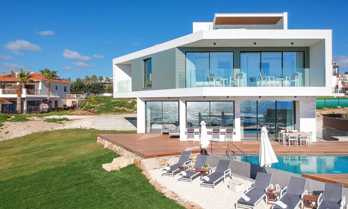 Kissonerga Villa | VILLA LARA - BEACH FRONT, HEATED POOL, HOT TUB, WALK TO RESTAURANTS/BARS