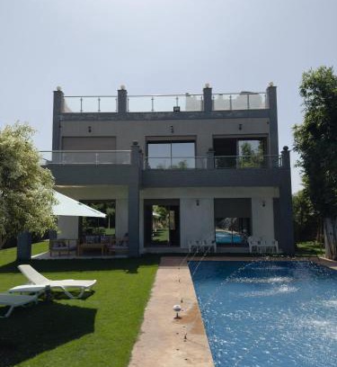 Tnine Ourika Villa | Villa luxueuse Marrakech Ourika