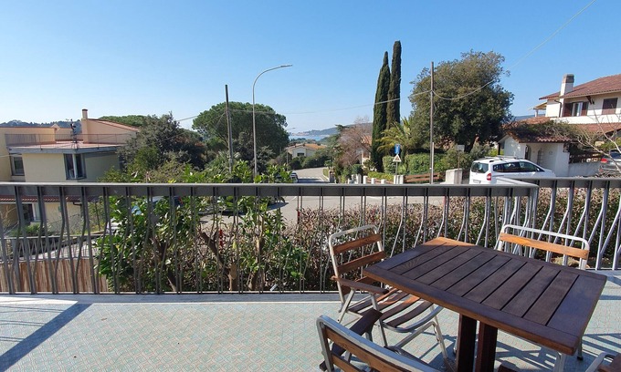 Fonte Blanda Villa | Villa 'Monna Dada2' with Sea View, Wi-Fi and Air Conditioning