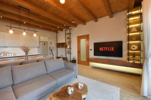Shkoder Villa | Villa MonteLago