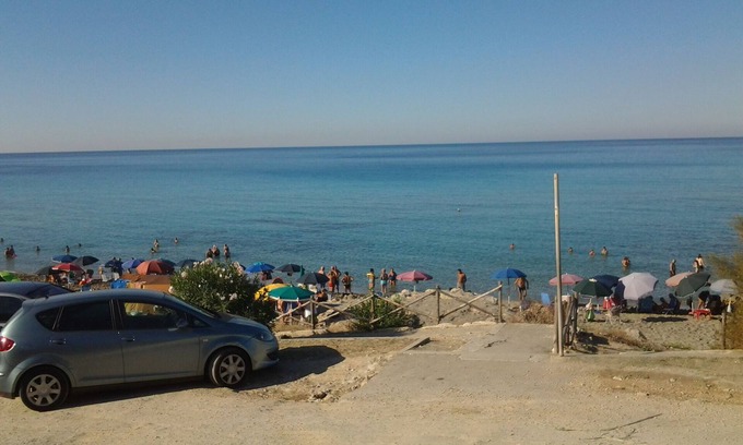 Taranto House | villa near the sea 3 meters from the beach