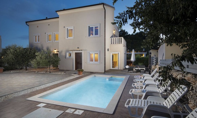 Premantura Villa | Villa Nocciola near the Sea with Private Pool and Sauna