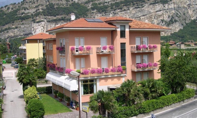 Torbole sul Garda Hotel | Villa Orchidea