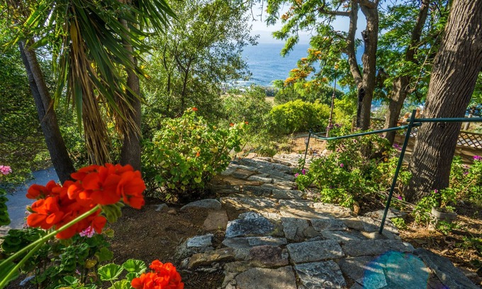 Ajaccio Villa | Villa overlooking the road from the sanguinary ones. Exceptional view