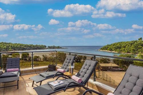 Pula Villa | Villa Palma - seaside luxury villa for 6 person!