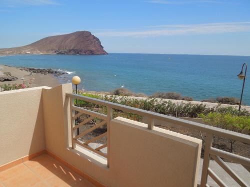 Granadilla de Abona Apartment | Villa Playa Tejita directly at the sea + beach, 2 pools, sea view, SAT-TV, Wifi