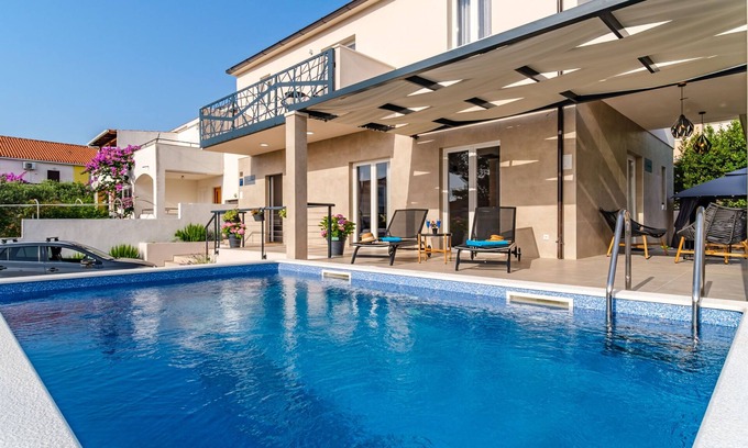 Cove Makarac (Milna) House | Villa Renesansa by Interhome