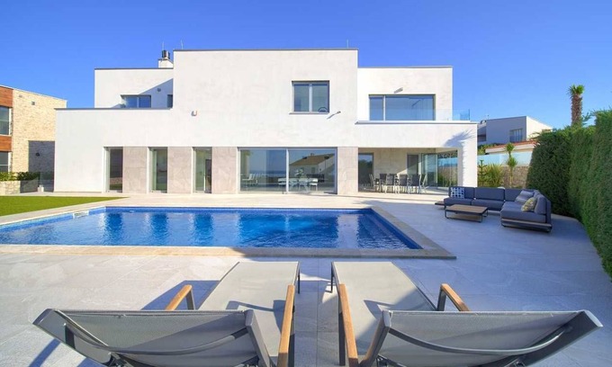 Krk Villa | Villa Sia with private pool, sea view and garage