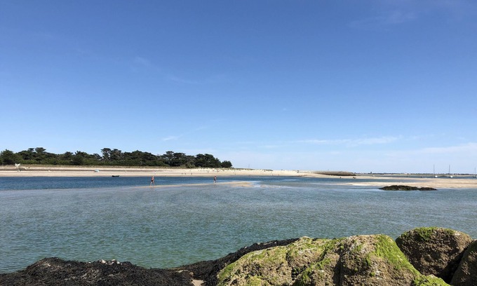 Mesquer Villa | Villa Tout Confort au Calme , Piscine Chauffée ,entre mer et Marais Salant