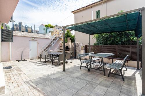 Bacvice Villa | Villa Violeta with the sea view, 3 min walk to the beach