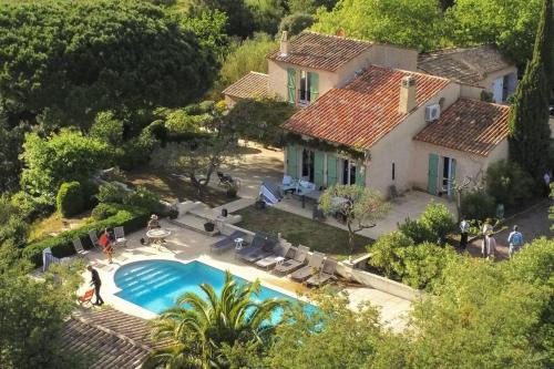 Grimaud House | Villa with 5 Bedrooms and Private Pool