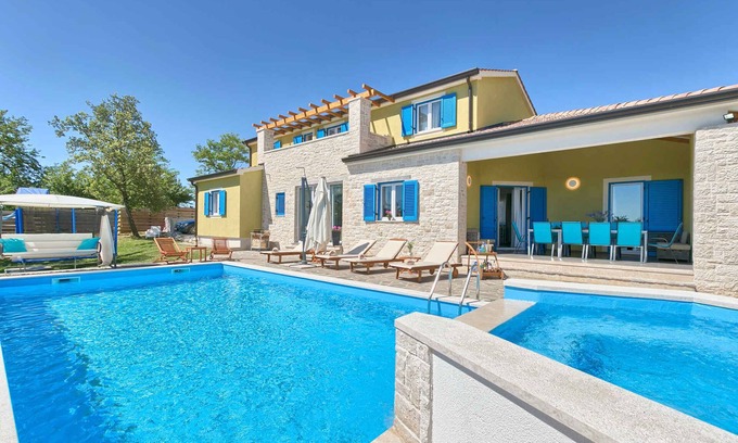 Muzini Villa | Villa with swimming pool, sauna and children's playground