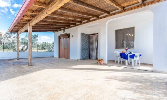 Marina di Mancaversa Cottage | Villetta Tiziana located in the Marina di Mancaversa