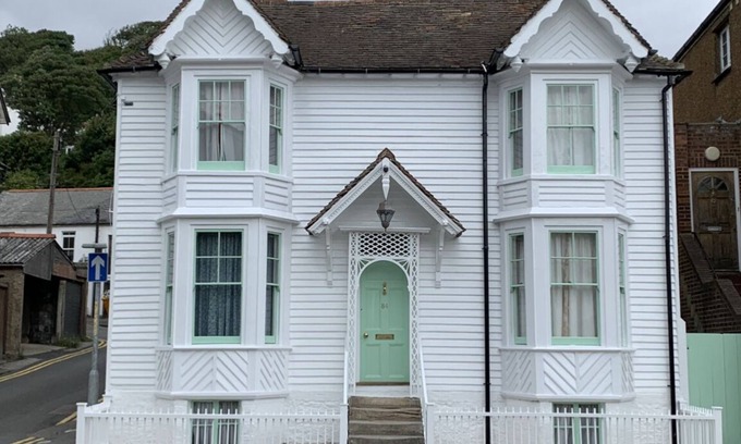 Sandgate Apartment | Vine Cottage - Sandgate