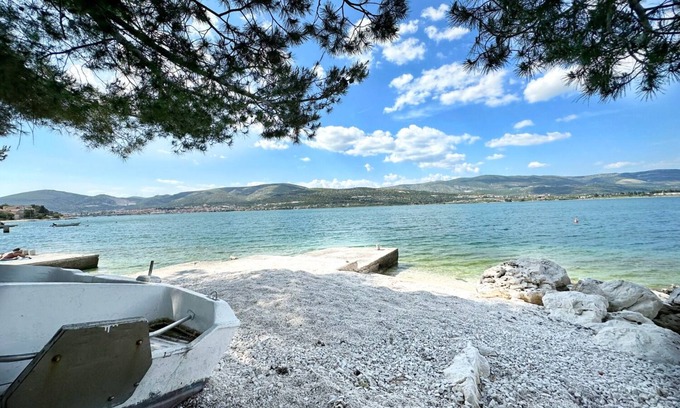 Municipality of Trogir Apartment | Vini - by the sea - A4