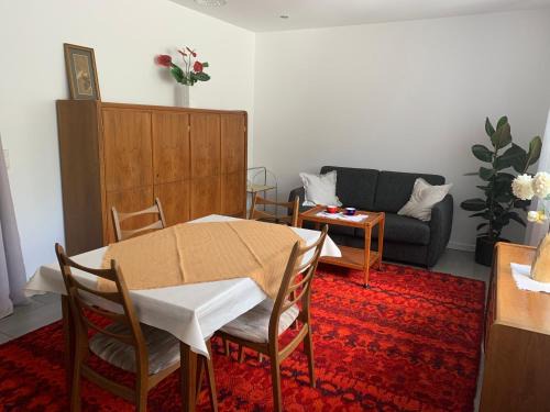 Ahrensburg House | Vintageroom in moderner Umgebung