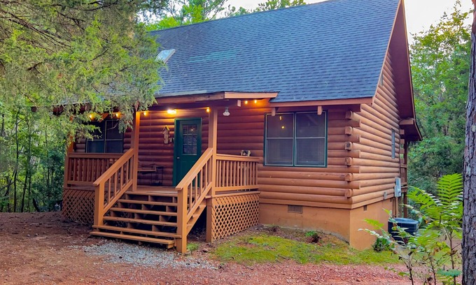Warm Springs Cabin | Visit Callaway's Pumpkins and Fantasy in Lights with us at Pike's Peak!