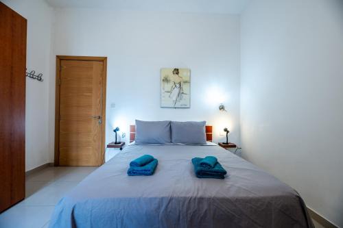 Tower Road Apartment | Vista 86 - Sea Blue Mist - Central Apartment 4