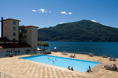 Maccagno Apartment | Vista di Maccagno Fantastico Pool - Happy Rentals