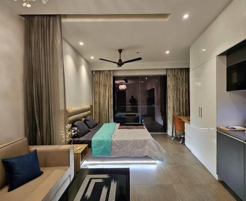 Noida Hotel | Vogue studio by Shivangi