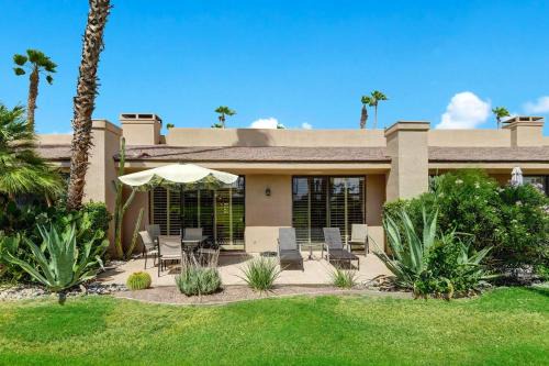 Palm Desert House | VS642 -Desert Hacienda - Meredith Lodging