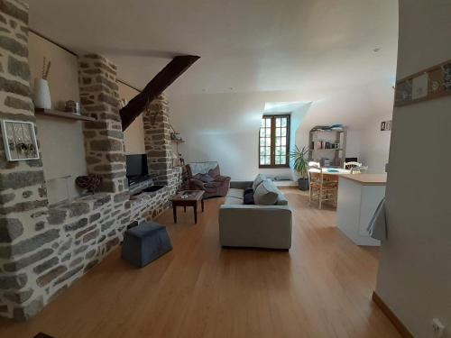 Dinan Apartment | Vue sur le port de Dinan