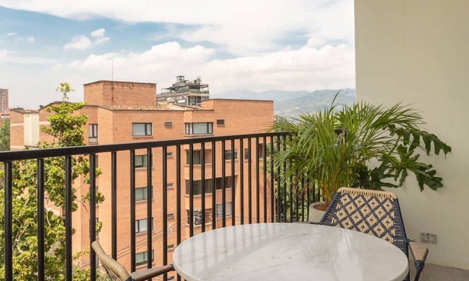 Las Lomas I Apartment | w Amazing 2BR in Poblado
