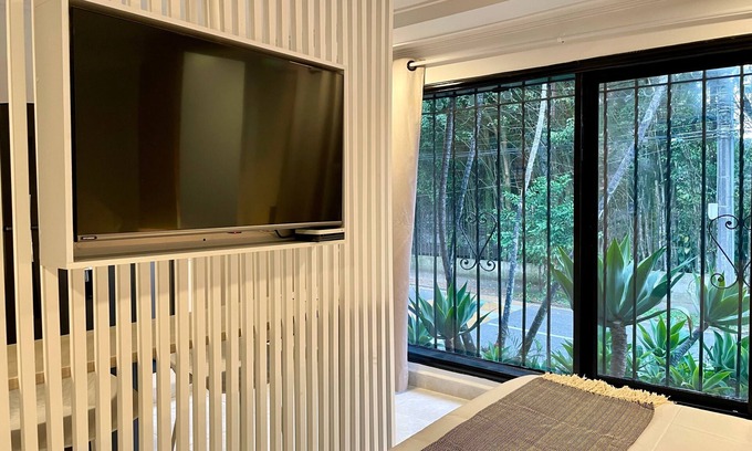 Las Lomas I Apartment | w Awesome 2BR w 2 Jacuzzi s in El Poblado