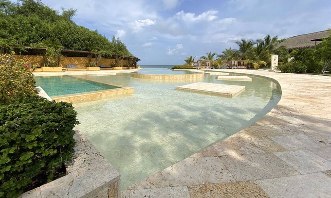 Bocachica House | w* | Breathless Baru House w/ AC in Cartagena
