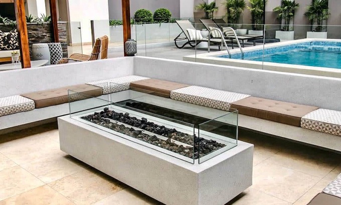 Barranco Apartment | w Breezy 2BR in Luxury Building in Barranco