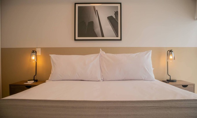 Leuro Apartment | w Elegant 2BR w Distinctive Deco in Miraflores