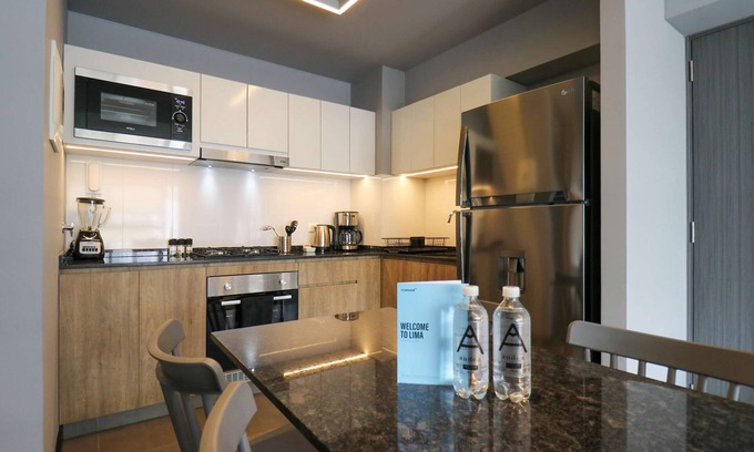 San Isidro Centro Financiero Apartment | w Elegant 2BR w Great Deco in San Isidro