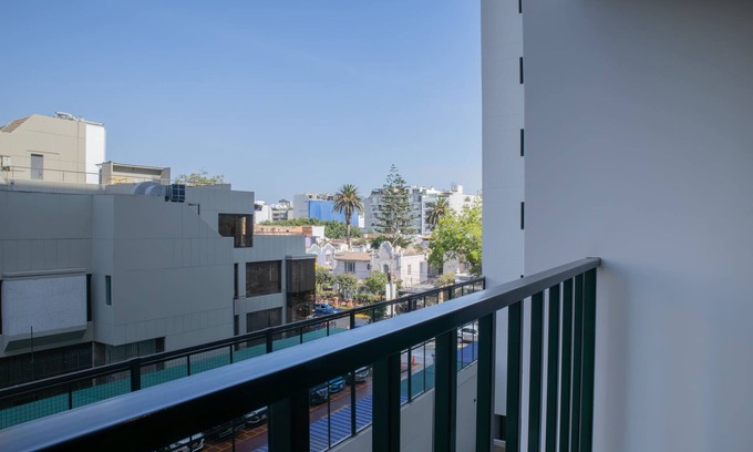 Leuro Apartment | w Gorgeous 1BR w Terrace in Miraflores