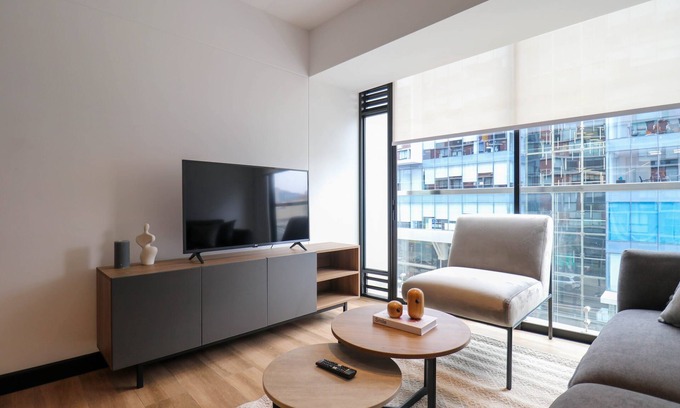 San Isidro Centro Financiero Apartment | w Magnificent 2BR w Great Balcony in San Isidro