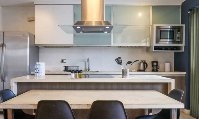 Santa Cruz Apartment | w Picturesque 2BR at Malecon