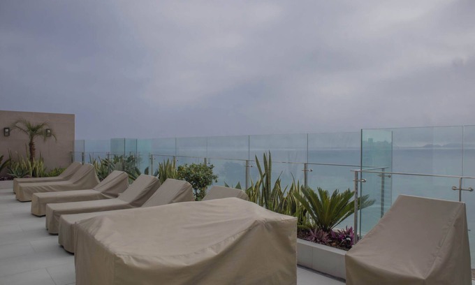Barranco Apartment | w Stylish 1BR Apartment w Pool in Barranco