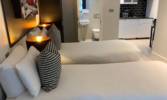 Hammersmith Broadway Apartment | W6 Hotel Hammersmith