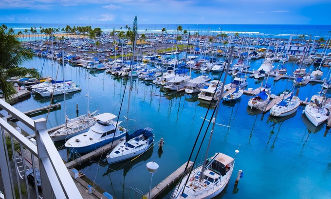 Waikiki Condo | Waikiki Ilikai Marina condo with amazing ocean view!