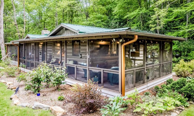 Franklin House | Wake Robin